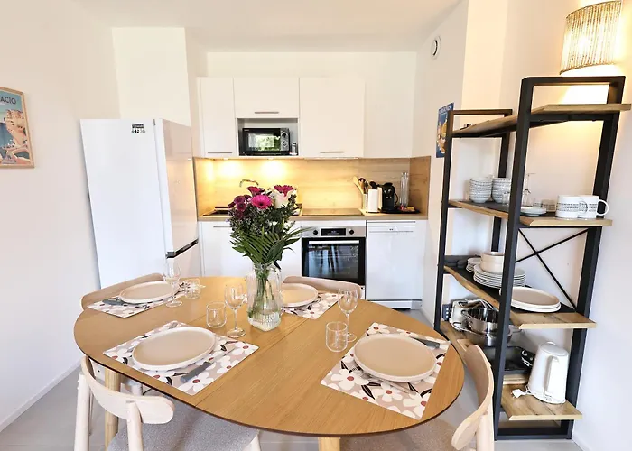 U Bellu Paradisu - T3 Vue Mer, Piscine, Prive Apartment *